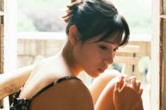 18歲女孩吃什么胸會變大？18歲女生胸小吃什么好？[多圖]