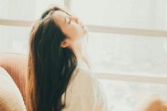 15歲女孩月經(jīng)不正常怎么辦？15歲月經(jīng)不規(guī)律是為什么？[多圖]