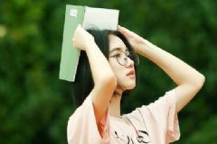 中學生能戴隱形眼鏡嗎？中學生戴隱形眼鏡好嗎？[多圖]