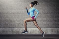 長(zhǎng)跑前的熱身運(yùn)動(dòng) 長(zhǎng)跑前要注意什么？[圖]