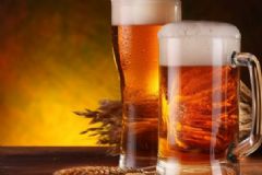 掉頭發(fā)用啤酒洗頭好嗎？掉頭發(fā)可以用啤酒洗嗎？[圖]