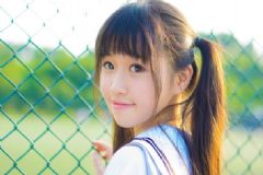 中學(xué)生有白頭發(fā)怎么辦？中學(xué)生有白頭發(fā)什么原因？[多圖]