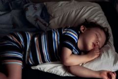 小孩磨牙是什么原因引起的？小孩為什么磨牙？[圖]