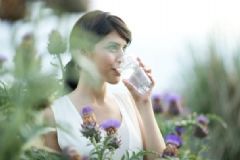 夏天喝熱水的好處？夏天喝熱水還是涼水？[圖]