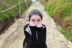青春期的女生腿粗怎么辦？青春期的女生該怎么瘦腿？[多圖]