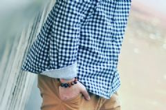 青春期男孩臉上長痘痘是什么原因？青春期男生長痘怎么辦？[多圖]