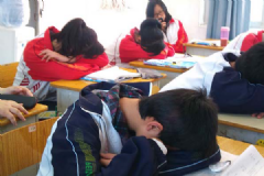 不喜歡上學怎么辦？討厭老師不想上學怎么辦？[多圖]