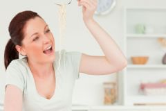 肚子脹吃不下飯什么原因？肚子脹不吃飯怎么辦？[圖]