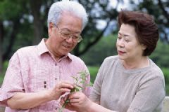 老人春天上火吃什么蔬菜好？老人春天上火了怎么辦？[多圖]