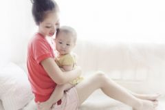 產(chǎn)后乳房下垂松弛該如何豐胸？產(chǎn)后乳房下垂修復(fù)？[圖]