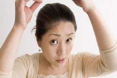頭發(fā)早白是什么原因？早白是衰老的信號[圖]