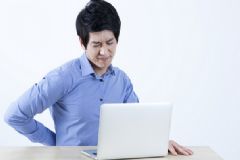 腰背肌筋膜炎怎么辦？腰背肌筋膜炎有哪些癥狀？[圖]