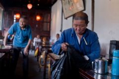 老年人缺鈣怎么補(bǔ)？老年人缺鈣吃什么藥？[多圖]