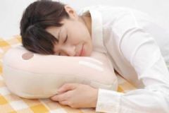 睡覺(jué)時(shí)手麻是怎么回事？睡覺(jué)時(shí)抽搐是怎么回事？[多圖]