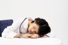 熬夜掉頭發(fā)怎么辦？熬夜掉頭發(fā)怎樣調(diào)理？[多圖]