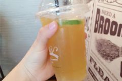女生喝綠茶好不好？女生喝綠茶的好處和壞處[多圖]