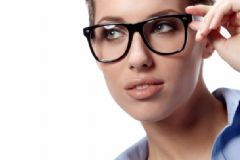 眼睛近視怎么辦？眼睛近視怎么恢復(fù)？[多圖]