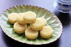 為什么吃綠豆糕會(huì)肚子疼？吃綠豆糕肚子疼怎么辦？[多圖]
