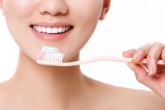 牙齒變黑是什么原因？牙齒變黑怎么辦？[多圖]