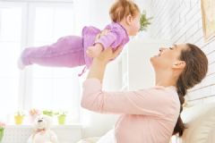 夏天坐月子長痱子怎么辦？坐月子長痱子能用痱子粉嗎？[多圖]