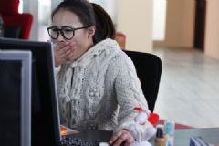 中午困是怎么回事？中午困又不能睡怎么辦？[多圖]