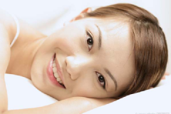 牙齒發(fā)黃是什么原因？牙齒發(fā)黃怎么變白？[多圖]