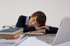 15歲孩子困怎么回事？15歲總想睡覺(jué)怎么辦？[多圖]