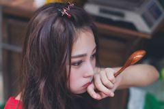 15歲老流口水怎么回事？15歲老流口水怎么辦？[多圖]