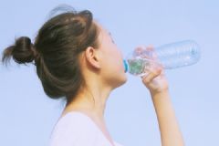 夏天感冒了怎么辦？ 感冒總是出汗好不好？[多圖]
