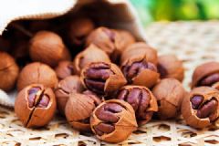 吃堅(jiān)果有什么好處？吃堅(jiān)果的功效與作用介紹[多圖]