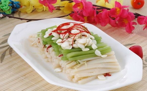 芹菜生吃可以嗎？芹菜是生吃還是熟吃好？(4)