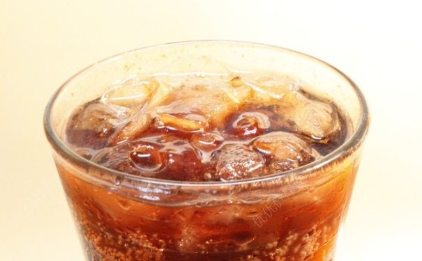 開(kāi)蓋的碳酸飲料能放多久？開(kāi)蓋的飲料多久不能喝？(3)