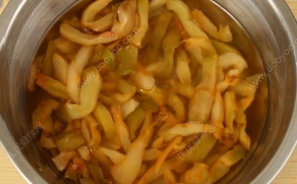 榨菜酸了還能吃嗎？腌的榨菜會(huì)酸怎么辦？(3)