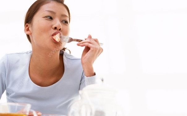 強(qiáng)迫癥吃什么食物好？吃什么食物對(duì)強(qiáng)迫癥好？(1)