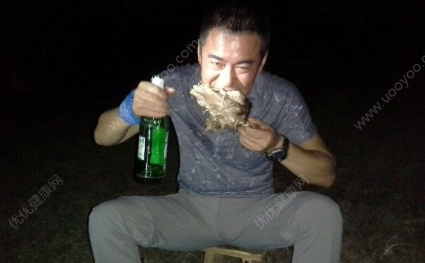 偷開(kāi)教練車(chē)去喝酒 喝酒有什么好處和壞處？(4)