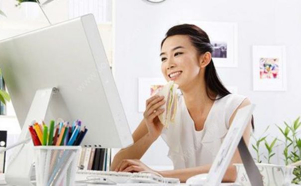 上班族怎么保護皮膚？怎樣預防電腦輻射？(1)