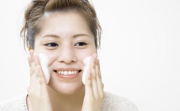 30歲的女性如何保養(yǎng)肌膚？30歲的女人該如何抗衰老？(1)