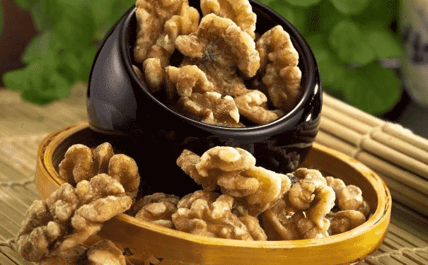 孕婦適合吃什么堅(jiān)果？孕婦吃堅(jiān)果的好處是什么？(1)