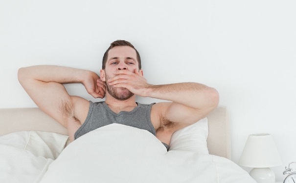 男人腎虛的明顯癥狀有哪些？男人腎虛癥狀怎么治療？(1)