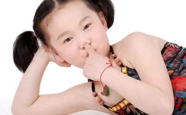 孩子鼻子有異物怎么辦？如何預(yù)防孩子將異物塞入鼻腔？(1)