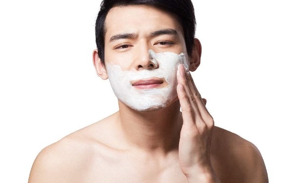 男人怎樣使用面膜？男性使用面膜要注意些什么？(1)