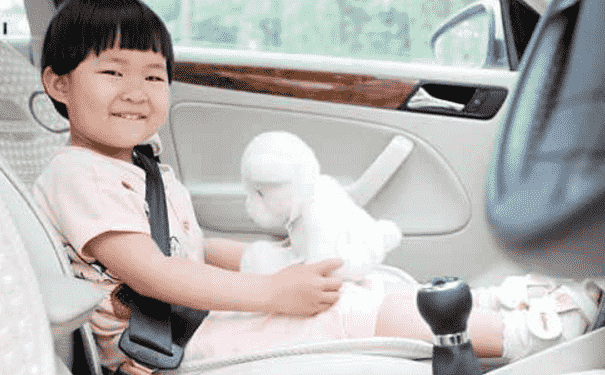 兒童乘車時(shí)有哪些雷區(qū)？哪些東西是兒童安全乘車的必備？(1)