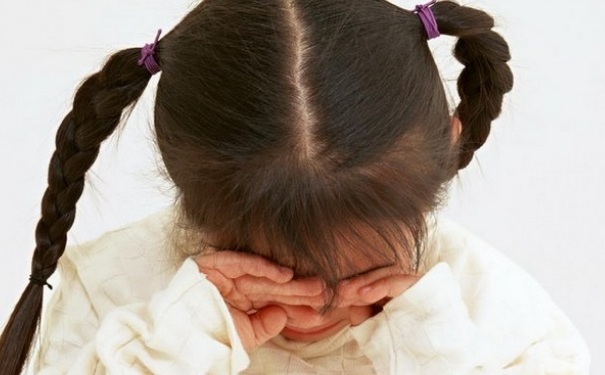 孩子近視眼怎么恢復(fù)？怎么幫助孩子防近視護(hù)眼睛？(1)