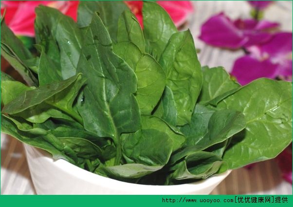 菠菜和豆腐能一起吃嗎？菠菜和豆腐一起吃會怎么樣？(1)