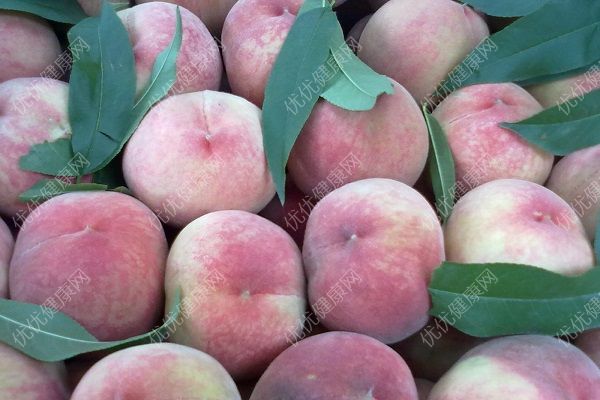 桃子對(duì)人體有什么好處？吃桃子有什么好處和壞處？(2)