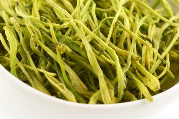 桑葚和金銀花菊花一起泡能喝嗎？桑葚和金銀花可以一起泡茶喝嗎？(3)