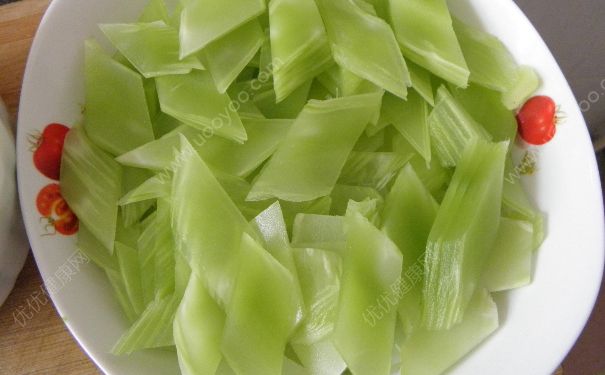 吃萵筍有什么好處？萵筍的功效與作用(1)