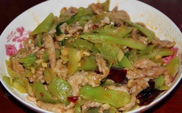 萵筍和雞肉能一起吃嗎？萵筍可以炒雞肉嗎？(1)