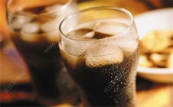 喝碳酸飲料有什么壞處？喝碳酸飲料的危害(1)