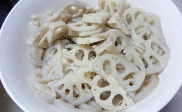 藕里面發(fā)黑能吃嗎？藕發(fā)黑了還能吃嗎？(2)